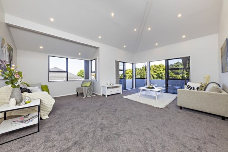 Photo of property in 40 Glamorgan Drive, Torbay, Auckland, 0630