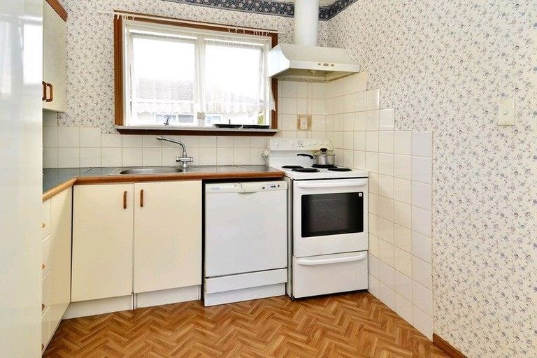 Photo of property in 1/4 Slim Place, Clendon Park, Auckland, 2103