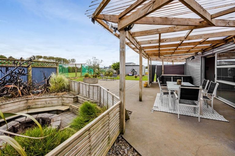 Photo of property in 135 Turuturu Road, Hawera, 4674