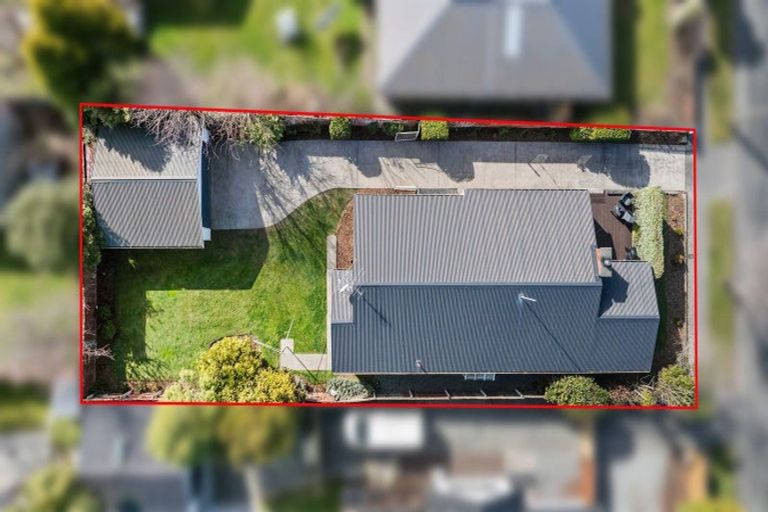 Photo of property in 21 Teesdale Street, Burnside, Christchurch, 8053