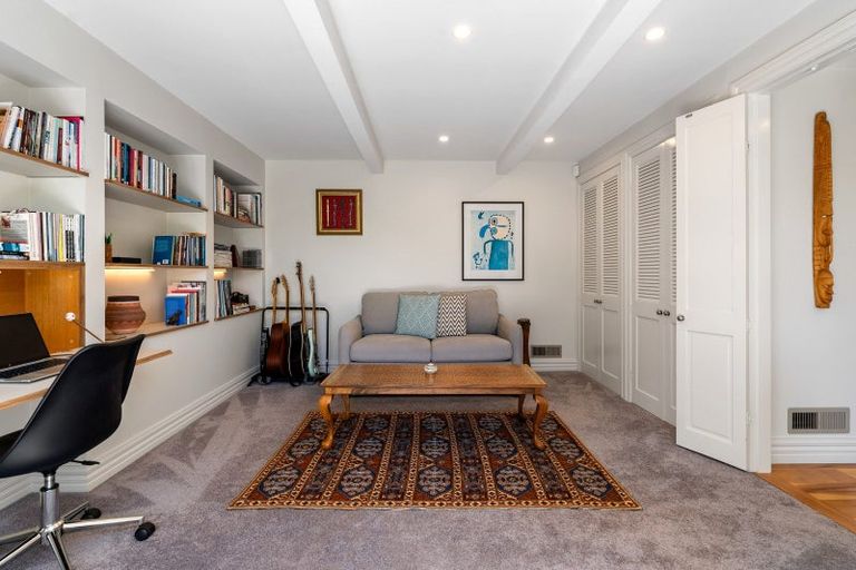 Photo of property in 34 Wade Street, Wadestown, Wellington, 6012