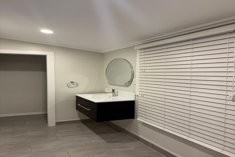 Photo of property in 34 Tawa Terrace, Tawa, Wellington, 5028