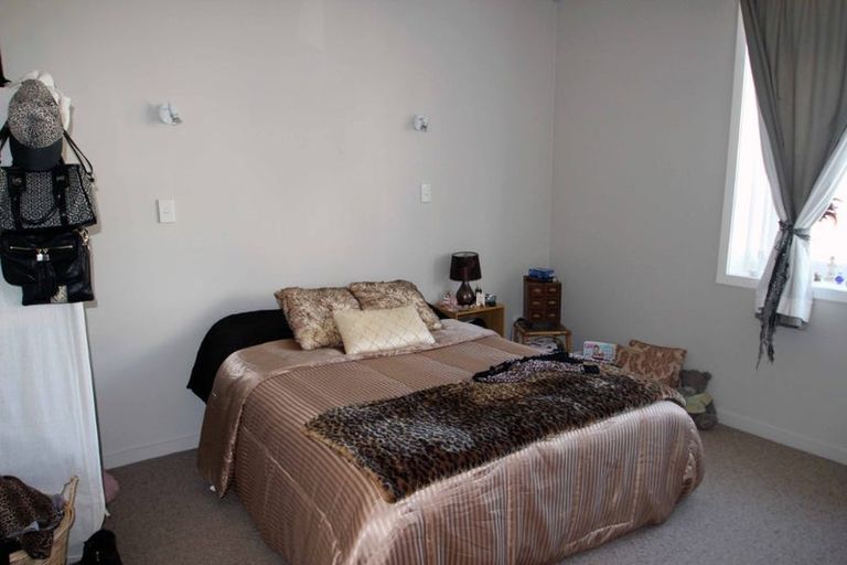 Photo of property in 14a Stoke Street, Newtown, Wellington, 6021