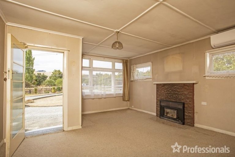 Photo of property in 1440 Martinborough Masterton Road, Gladstone, Masterton, 5884