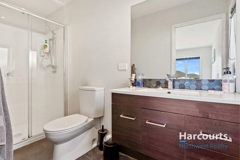 Photo of property in 48 Accolage Boulevard, Kumeu, 0810