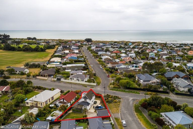 Photo of property in 154 Shaw Avenue, New Brighton, Christchurch, 8083