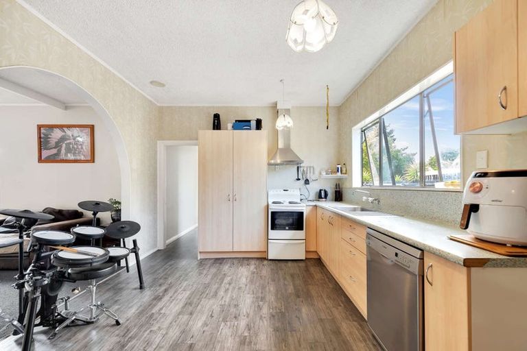 Photo of property in 8 Abbot Street, Gonville, Whanganui, 4501