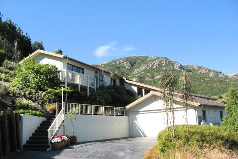 Photo of property in 3 Ross Parade, Lyttelton, 8082