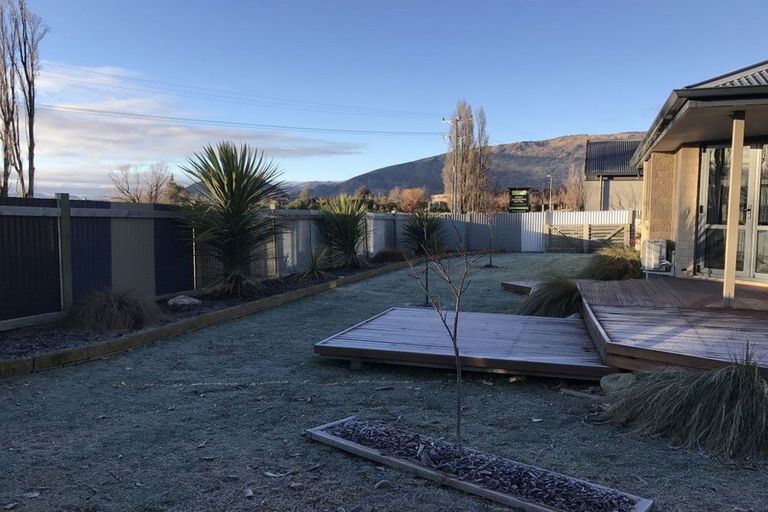 Photo of property in 7 Alpha Close, Wanaka, 9305