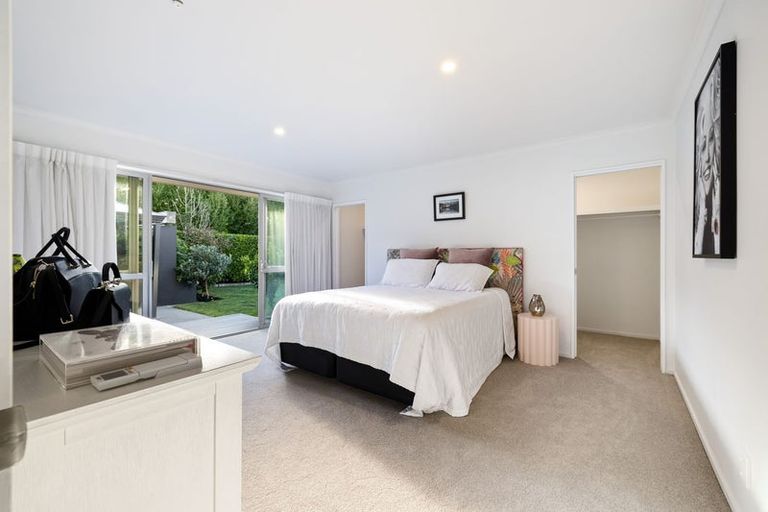 Photo of property in 5 Foresters Crescent, Parklands, Christchurch, 8083