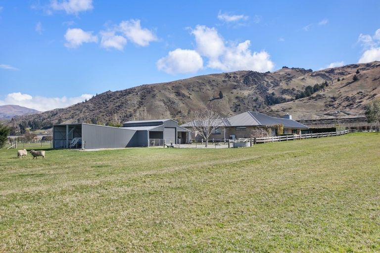 Photo of property in 165 Ripponvale Road, Cromwell, 9384