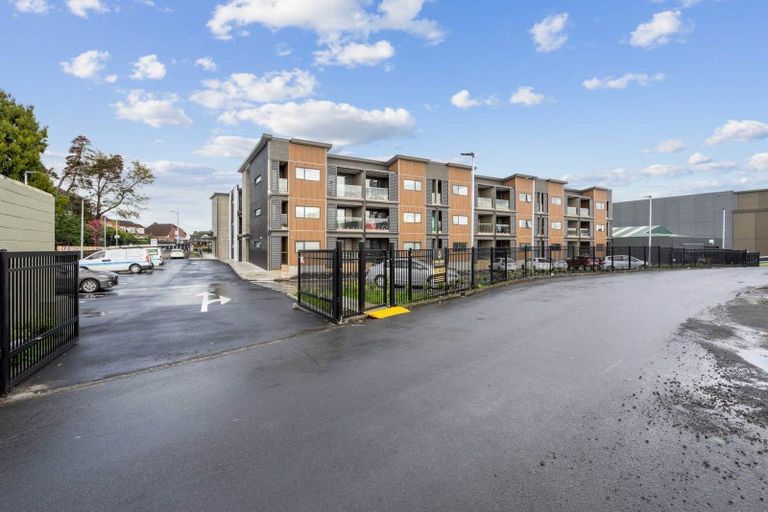 Photo of property in 212/40 East Street, Papakura, 2110