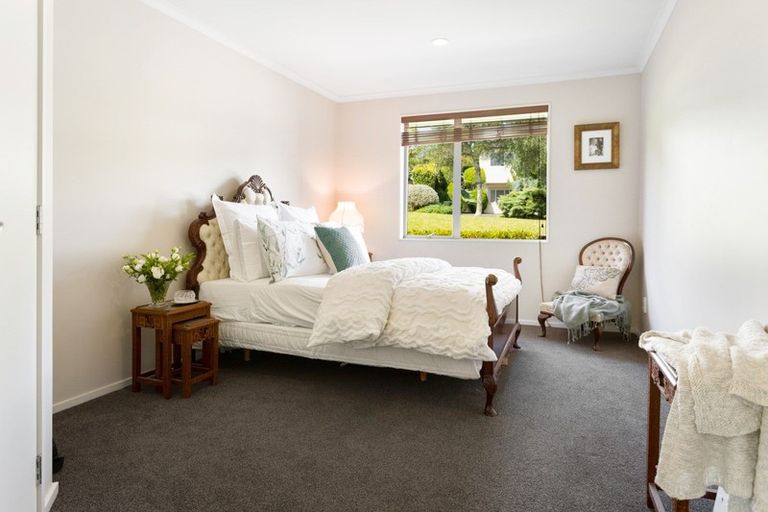 Photo of property in 13 Rangi Avenue, Schnapper Rock, Auckland, 0632