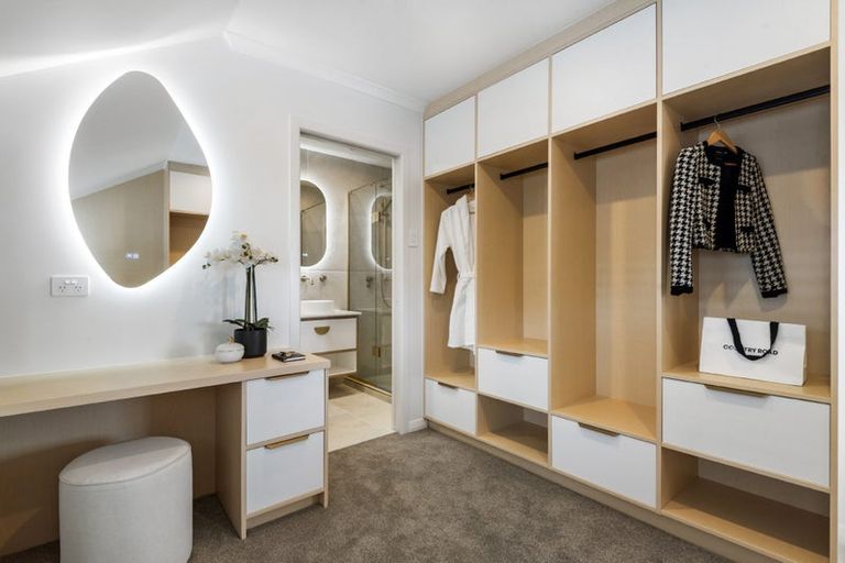 Photo of property in 14 Egremont Street, Belmont, Auckland, 0622