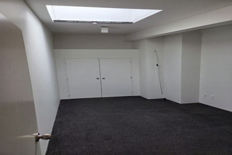 Photo of property in 8 Torrens Terrace, Mount Cook, Wellington, 6011