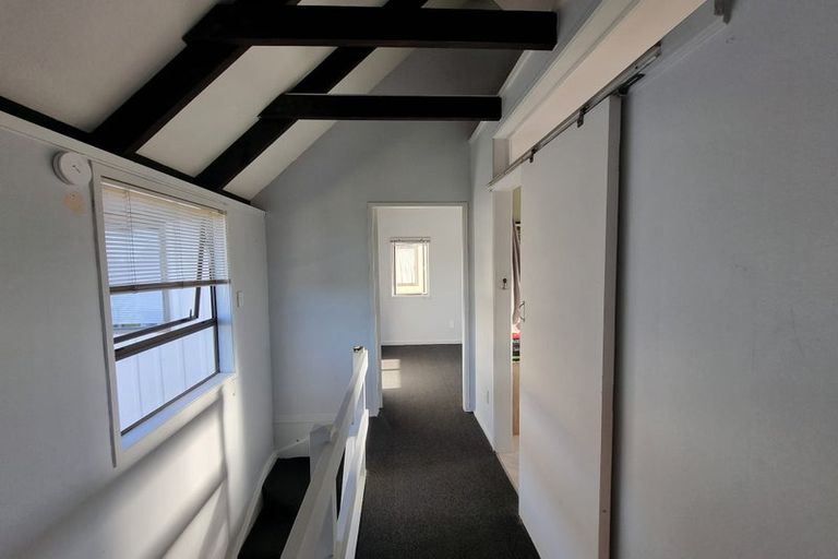 Photo of property in 2/506 Devonport Road, Tauranga South, Tauranga, 3112