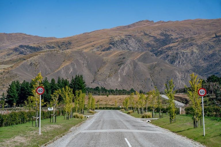 Photo of property in 13 Stone Drive, Cromwell, 9384