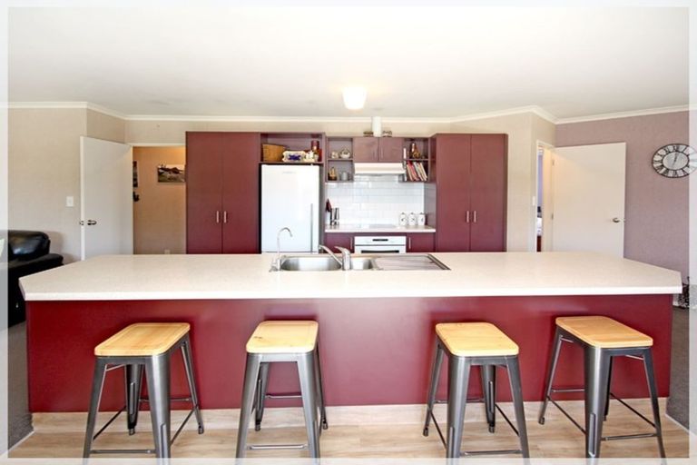 Photo of property in 6 Godwit Court, Foxton Beach, Foxton, 4815