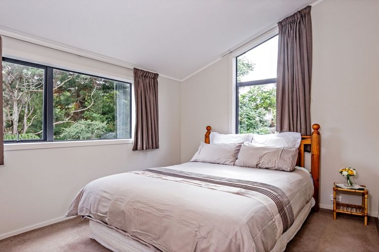 Photo of property in 97 Woodlands Park Road, Titirangi, Auckland, 0604