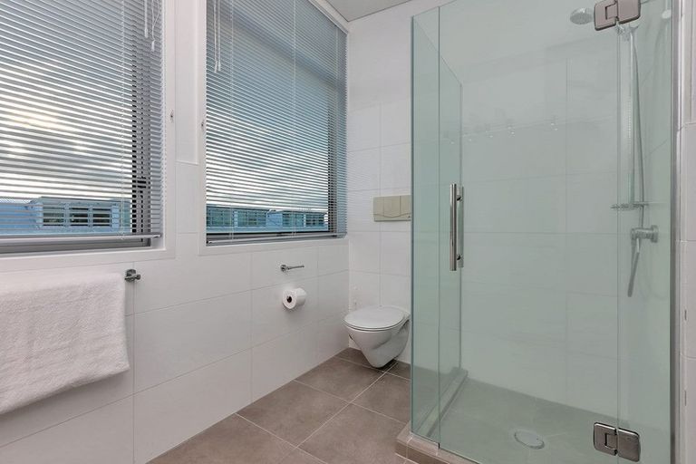 Photo of property in Shed 20 Princes Wharf Apartments, 48a/139 Quay Street, Auckland Central, Auckland, 1010