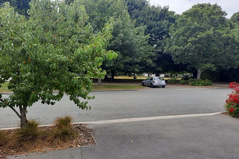 Photo of property in 9 Church Square, Addington, Christchurch, 8024