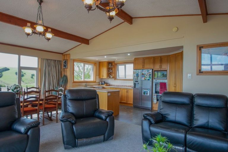 Photo of property in 7 Clarks Flat Road, Lawrence, 9593