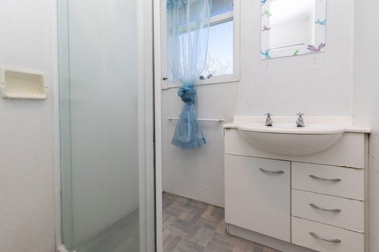 Photo of property in 5 Doreen Street, Aranui, Christchurch, 8061