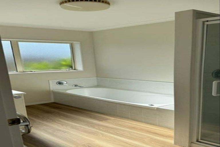 Photo of property in 33 Blue Heron Rise, Stanmore Bay, Whangaparaoa, 0932