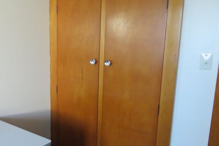 Photo of property in 1 Middlepark Road, Sockburn, Christchurch, 8042