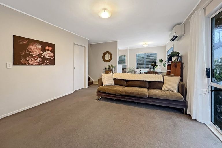 Photo of property in 15/24 Eastglen Road, Glen Eden, Auckland, 0602