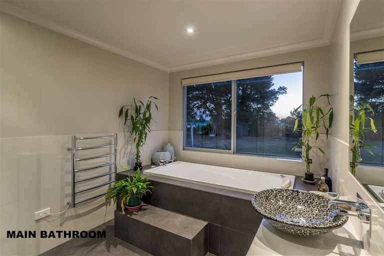 Photo of property in 73 Otaki Gorge Road, Hautere, Otaki, 5582