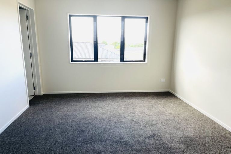 Photo of property in 18 Rorotu Avenue, Karaka, Papakura, 2113