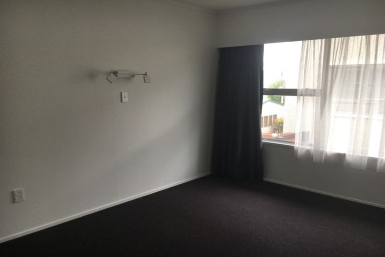 Photo of property in 66 Pitau Road, Mount Maunganui, 3116
