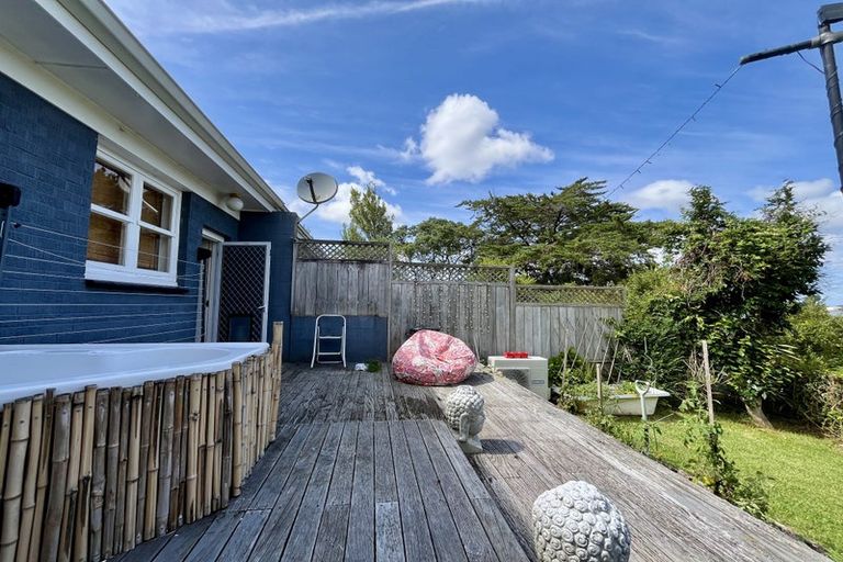 Photo of property in 1/16 Roseburn Place, Pakuranga, Auckland, 2010