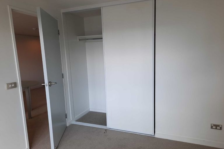 Photo of property in Sapphire Apartments, 811/76 Wakefield Street, Auckland Central, Auckland, 1010