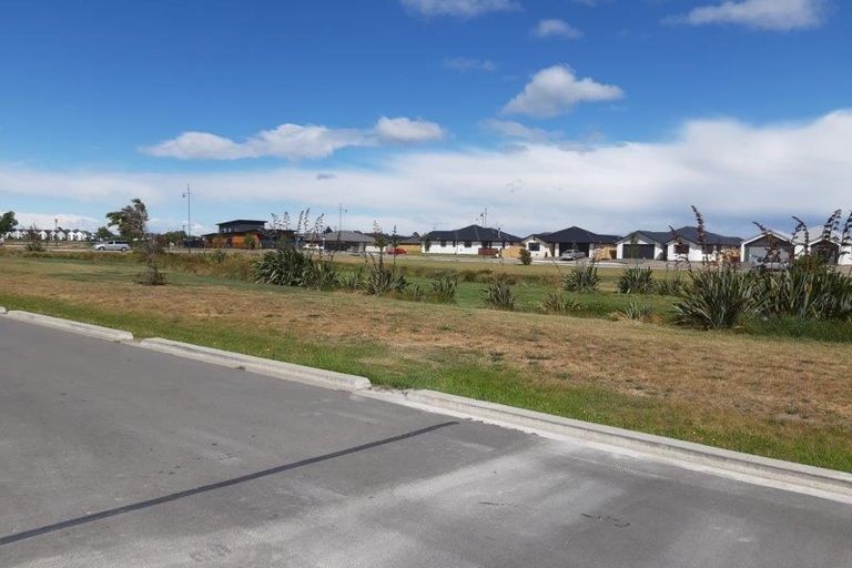 Photo of property in 10 Awatere Street, Pegasus, 7612