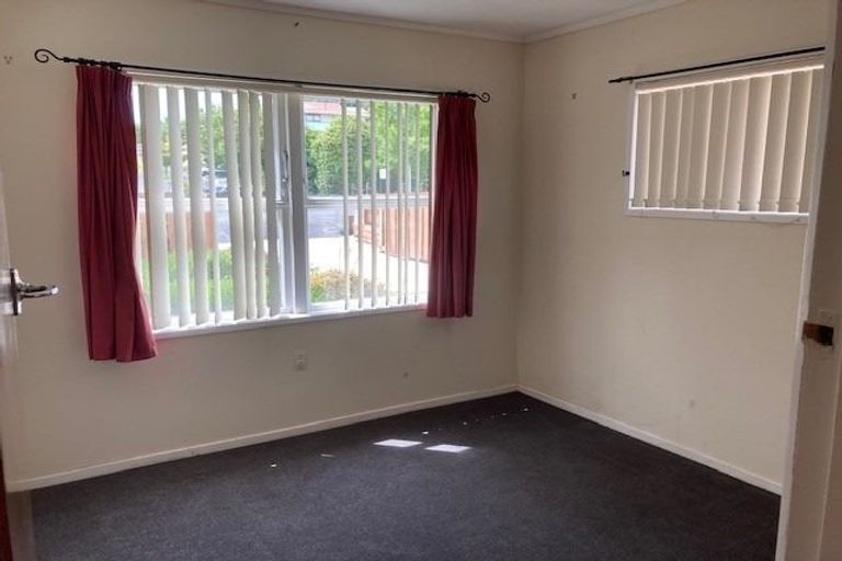 Photo of property in 65 Resthill Crescent, Glenview, Hamilton, 3206