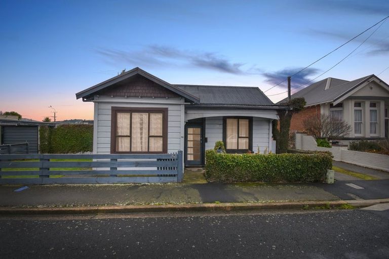 Photo of property in 76 Wesley Street, South Dunedin, Dunedin, 9012