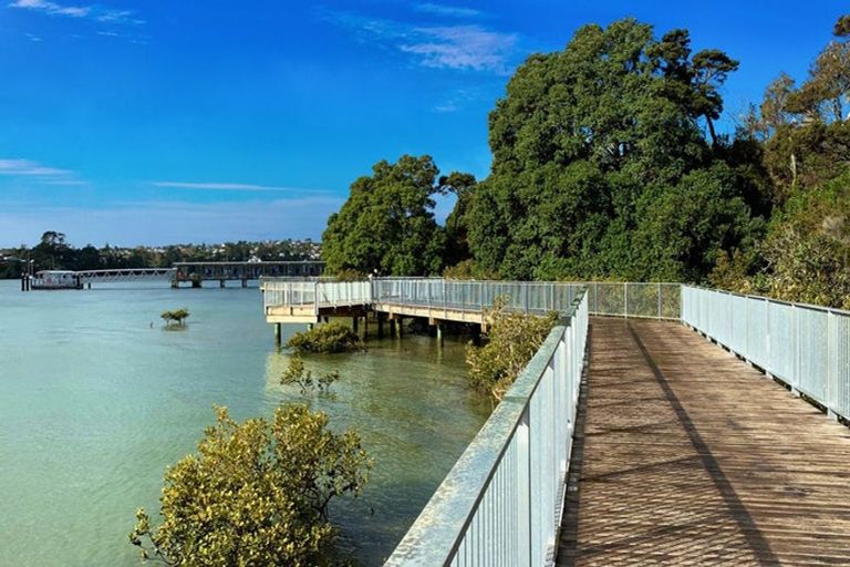 Photo of property in 7 Cicada Road, Hobsonville, Auckland, 0616