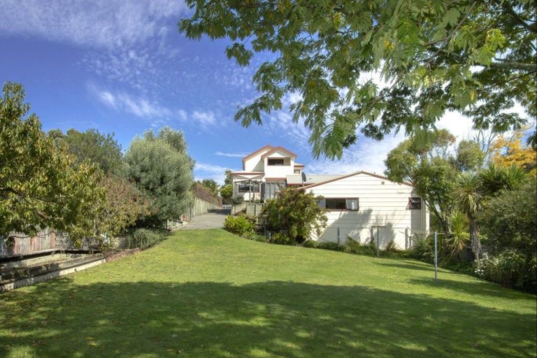Photo of property in 5 Selwyn Road, Hospital Hill, Napier, 4110