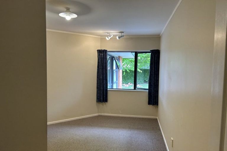 Photo of property in 98 Crystall Road, Pakipaki, Hastings, 4172