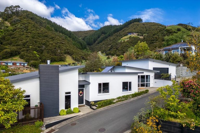 Photo of property in 19 Springlea Heights, Atawhai, Nelson, 7010