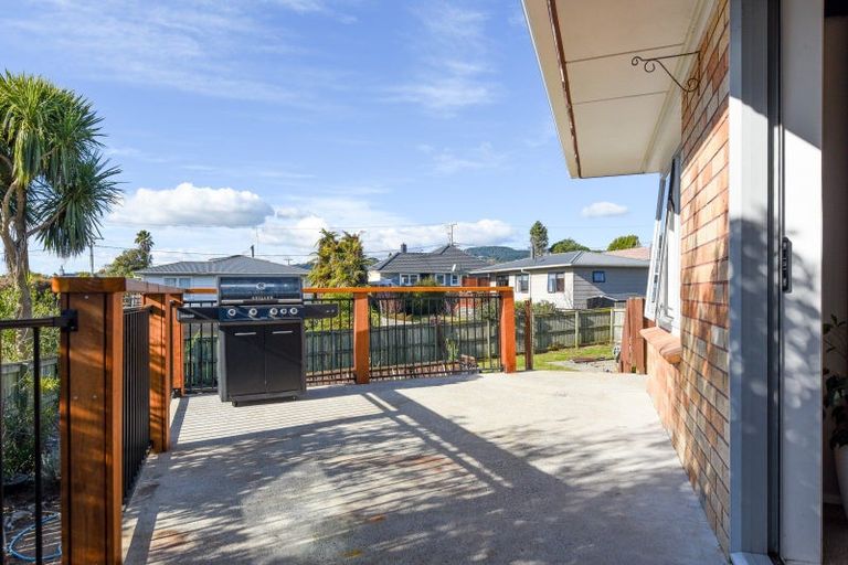 Photo of property in 8 Elliott Crescent, Owhata, Rotorua, 3010