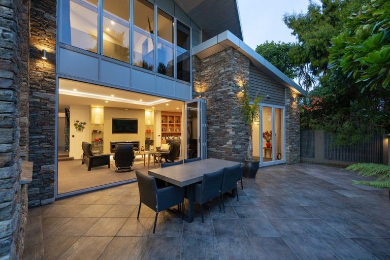 Photo of property in 23a Montgomery Terrace, Hokowhitu, Palmerston North, 4410