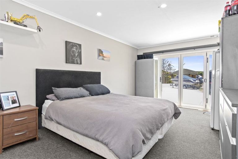 Photo of property in 23 Seabreeze Place, Papamoa Beach, Papamoa, 3118