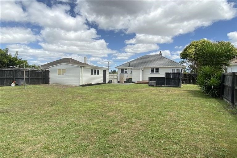 Photo of property in 105 Porchester Road, Papakura, 2110