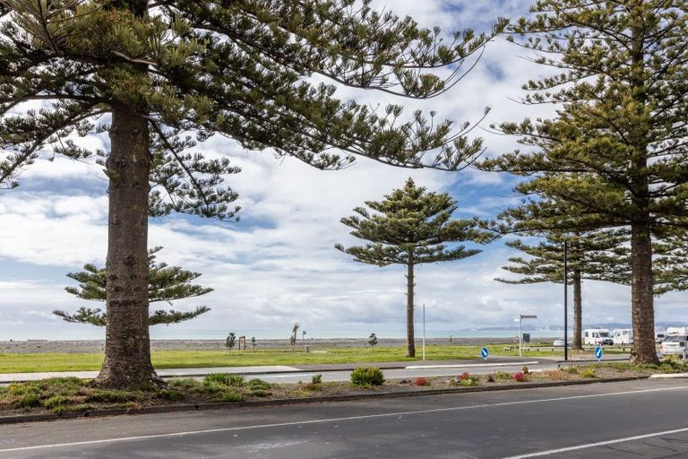 Photo of property in 653 Marine Parade, Napier South, Napier, 4110