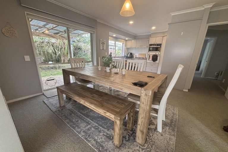 Photo of property in 86 Bob Charles Drive, Golflands, Auckland, 2013