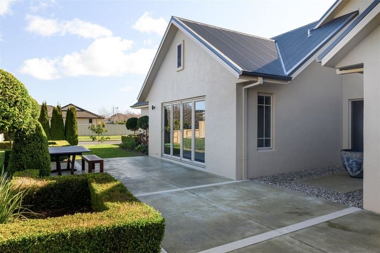 Photo of property in 69 Wiltshire Drive, Huntington, Hamilton, 3210