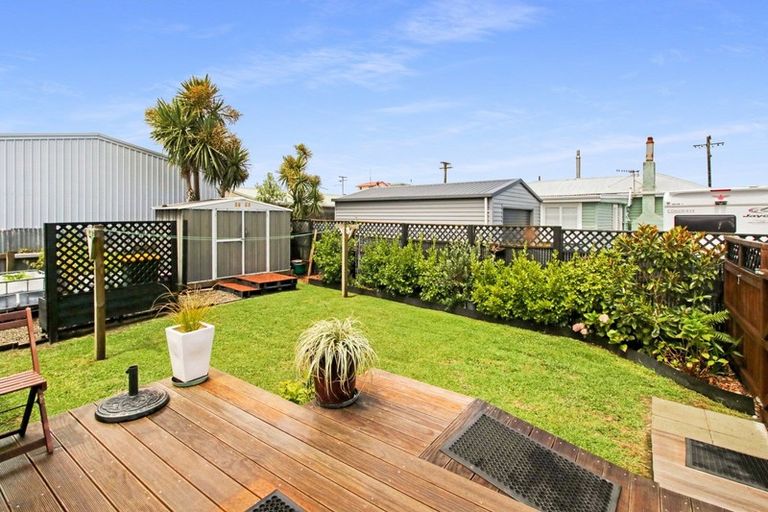 Photo of property in 15a Roore Street, Foxton Beach, Foxton, 4815